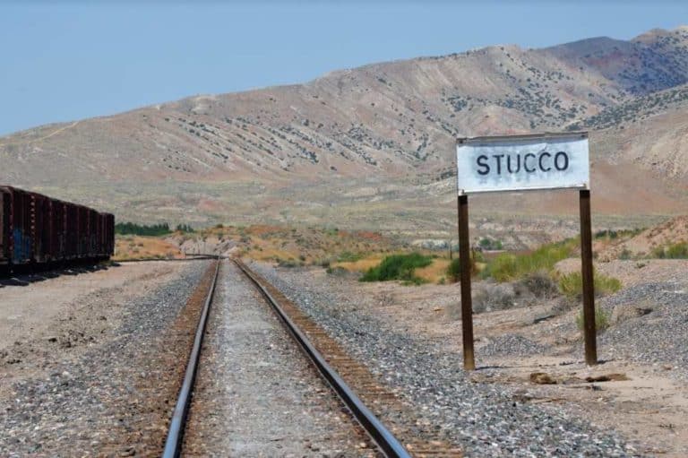 Stucco Signpost